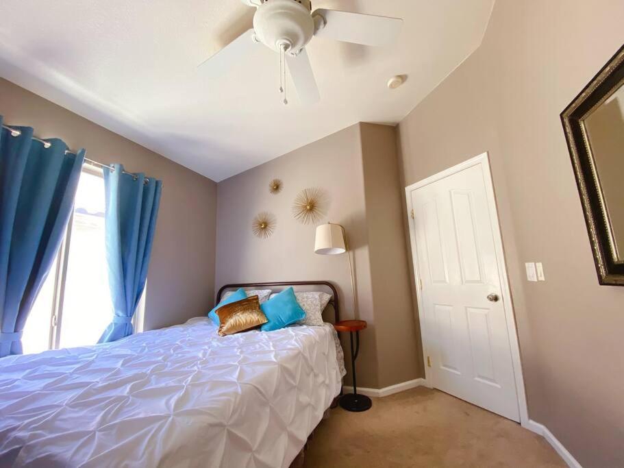 Amazing Heated Pool And Private Hot Tub 3Br In Heart Of Lv Villa Las Vegas Exteriör bild