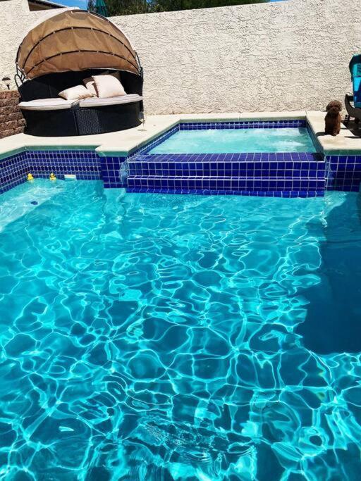 Amazing Heated Pool And Private Hot Tub 3Br In Heart Of Lv Villa Las Vegas Exteriör bild