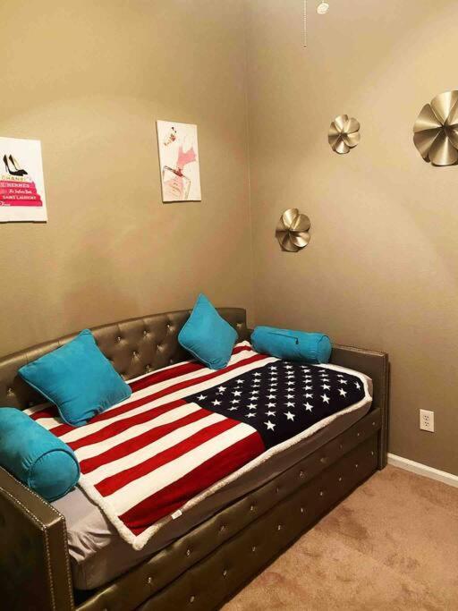 Amazing Heated Pool And Private Hot Tub 3Br In Heart Of Lv Villa Las Vegas Exteriör bild