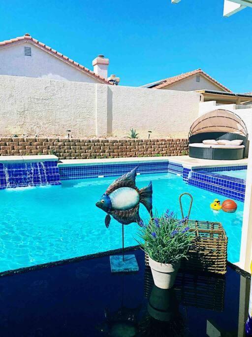 Amazing Heated Pool And Private Hot Tub 3Br In Heart Of Lv Villa Las Vegas Exteriör bild